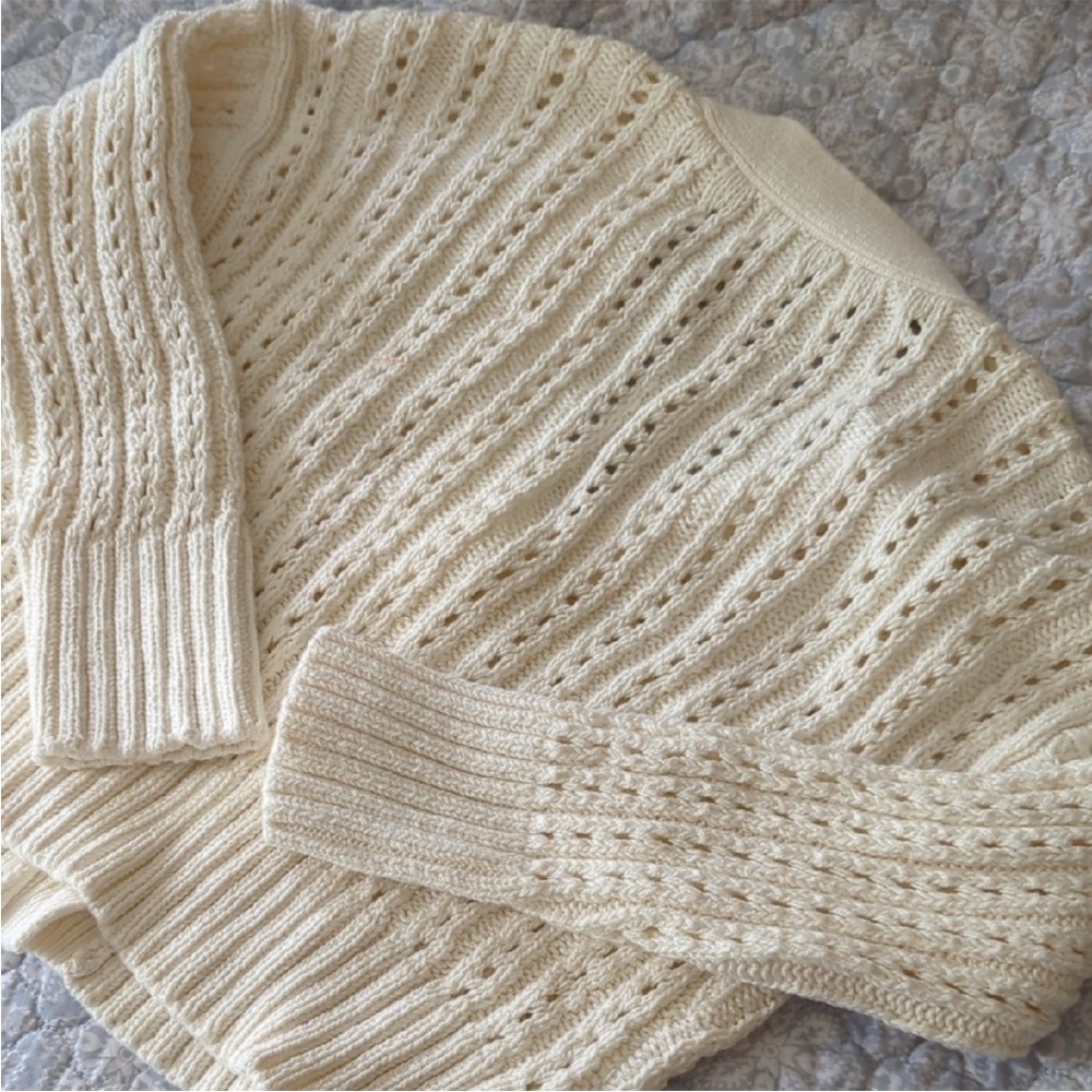 Abercrombie & Fitch Cream Cable Knit Cardigan Sweater - Picture 2 of 4